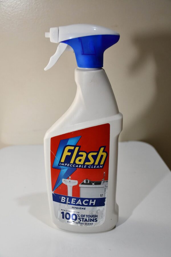 Flash Impeccable Clean Multi-Purpose Bleach Spray (Eucalyptus Scent)