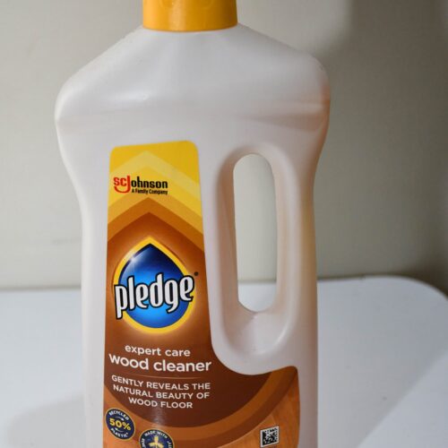 DSC_3824 pledge expert care wood cleaner