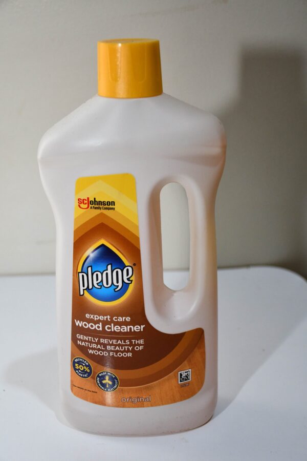 pledge expert care wood cleaner